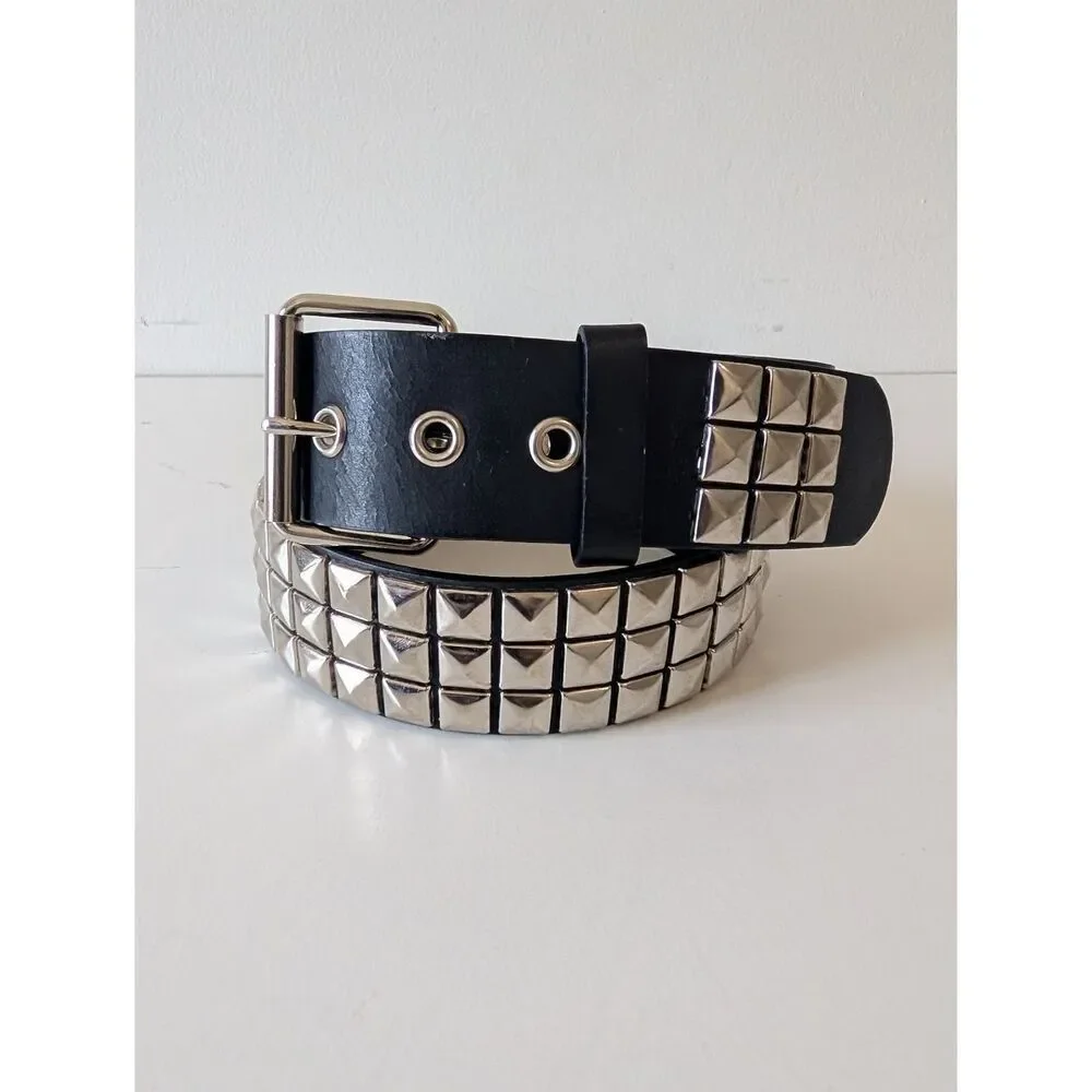 HOT TOPIC Black Triple Pyramid Studded Bonded Leather Belt Sz M 31-32